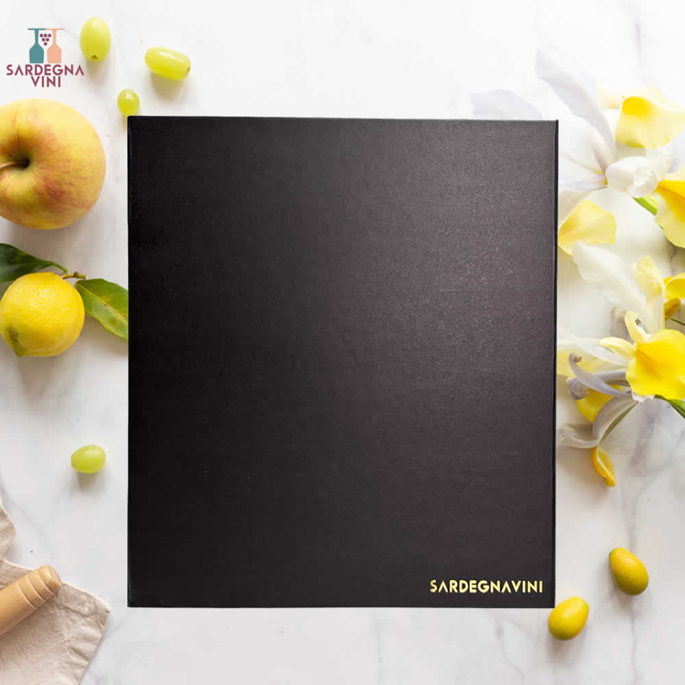 Gift box featuring three bottles of 'Bresca Dorada' by Sardegnavini, elegantly packaged for special occasions.