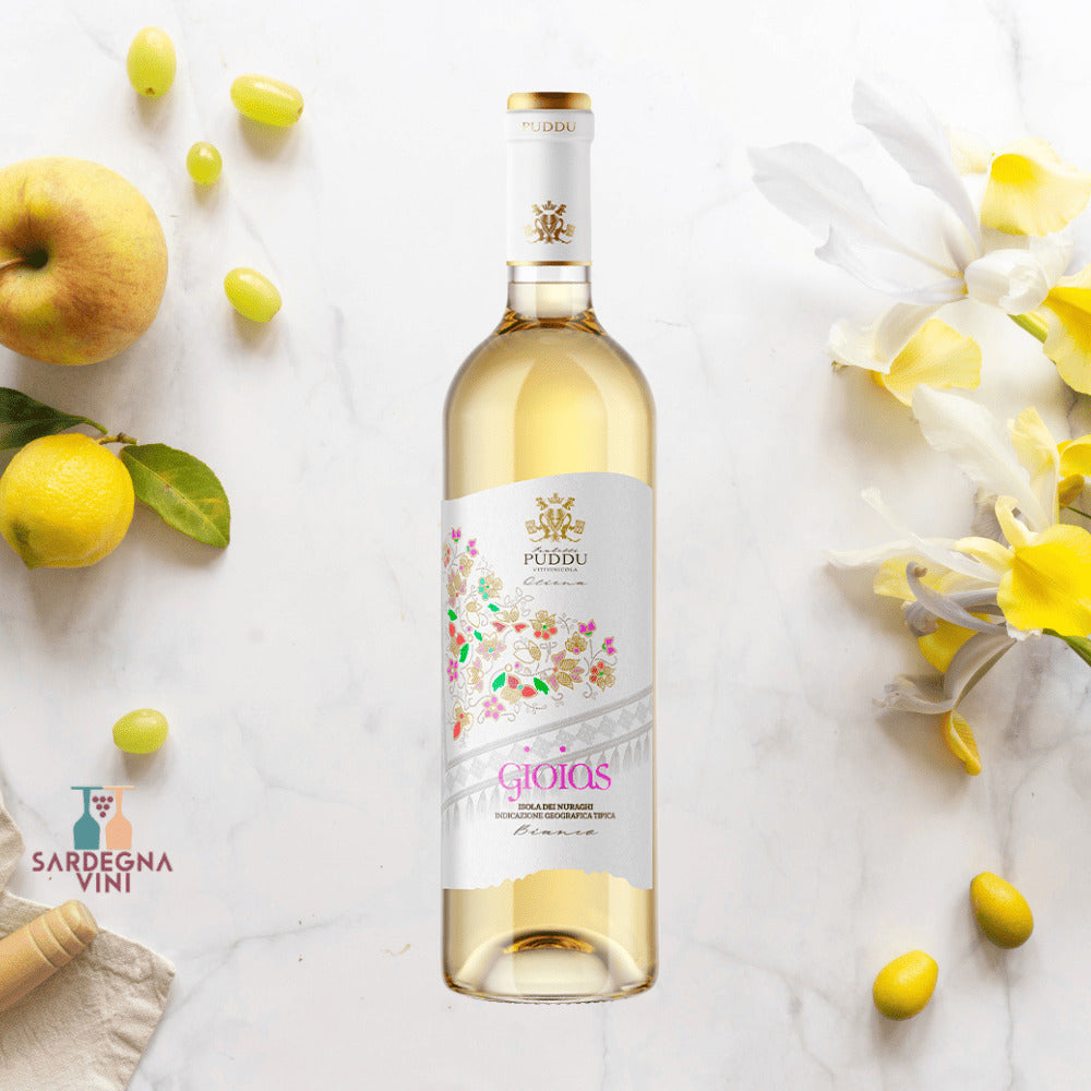 Gioias Bianco Isola dei Nuraghi IGT 2024 white wine bottle with elegant label design from Azienda F.lli Puddu.