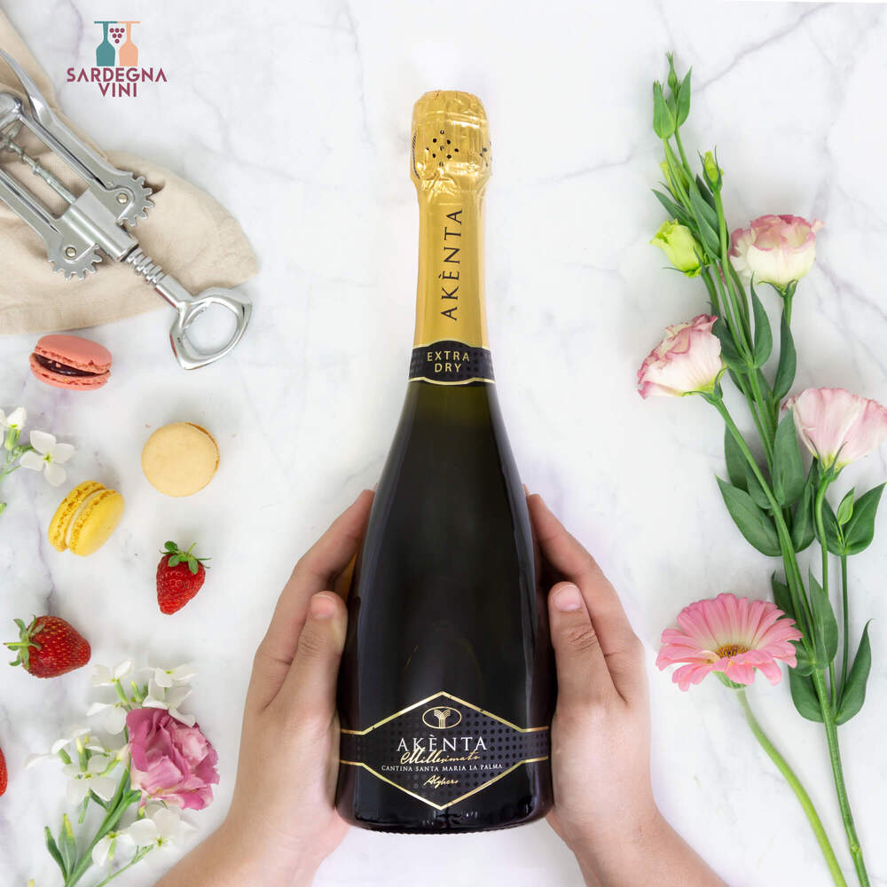 
            
                Load image into Gallery viewer, Akènta Extra Dry Sparkling Wine
            
        