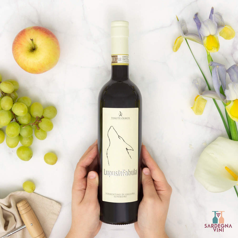 Lupus in Fabula Vermentino di Gallura 2024 white wine bottle with elegant label and greenish-yellow liquid.