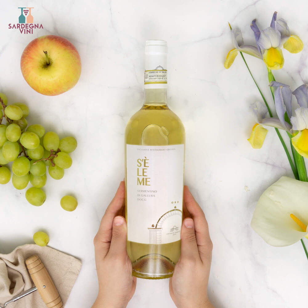 S'Eleme Oro Vermentino di Gallura 2024 wine bottle with elegant label, showcasing a white wine from Cantina del Vermentino.